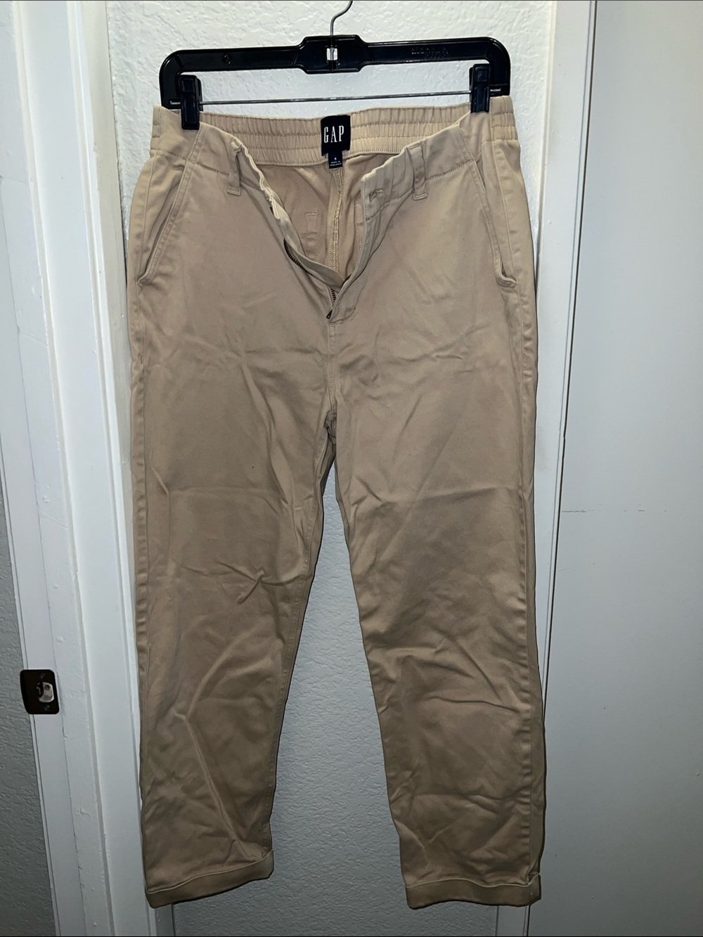 GAP woman’s Tan Chino Pants